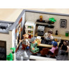 LEGO® 10291 IDEAS Queer tým – byt „Úžo Petky“