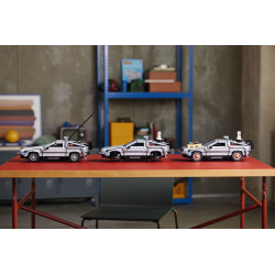 LEGO® 10300 CREATOR EXPERT Stroj času z Návratu do budoucnosti