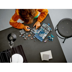 LEGO® 21246 MINECRAFT® Bitva v Deep Darku