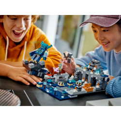 LEGO® 21246 MINECRAFT® Bitva v Deep Darku