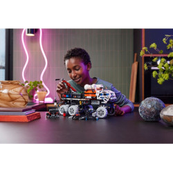 LEGO® 42180 TECHNIC Průzkumné vozítko s posádkou na Marsu