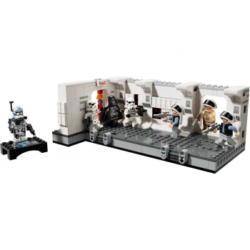 LEGO® 75387 STAR WARS™ Nástup na palubu Tantive IV™