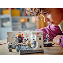 LEGO® 75387 STAR WARS™ Nástup na palubu Tantive IV™
