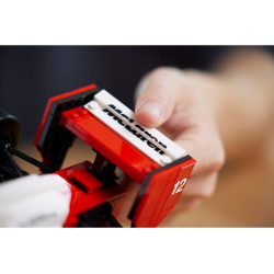 LEGO® 10330 ICONS McLaren MP4/4 a Ayrton Senna