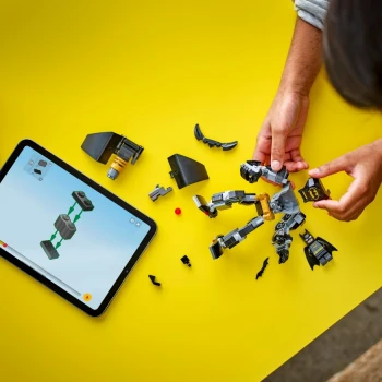 LEGO® 76270 DC Batman: Batman™ v robotickém brnění