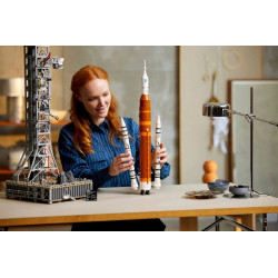 LEGO® 10341 ICONS NASA Artemis Space Launch System