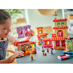 LEGO® 43245 DISNEY™ Kouzelný dům Madrigalových
