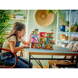 LEGO® 43245 DISNEY™ Kouzelný dům Madrigalových
