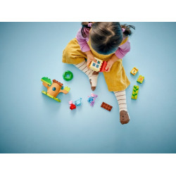 LEGO® 10431 DUPLO Prasátko Peppa – zahrada a dům na stromě