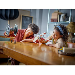 LEGO® 75393 STAR WARS™ Stíhačka TIE a X-wing – kombinovaná stavebnice