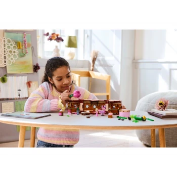 LEGO® 75683 WICKED Studentská kolej Glindy a Elphaby