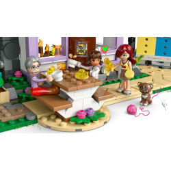 LEGO® 42669 FRIENDS Dům včelařů a květinová zahrada