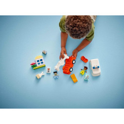 LEGO® 10447 DUPLO Sanitka a řidič