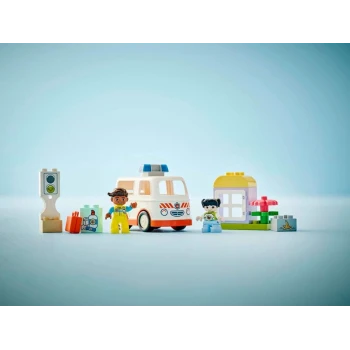LEGO® 10447 DUPLO Sanitka a řidič
