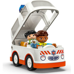 LEGO® 10447 DUPLO Sanitka a řidič