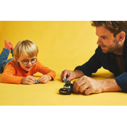 LEGO® 76301 DC Batman™ a Batmobil vs. Mr. Freeze™