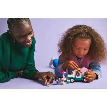 LEGO® 42644 FRIENDS Zmrzlinářské auto v městečku Heartlake