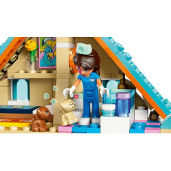 LEGO® 42651 FRIENDS Veterinární klinika pro koně a domácí mazlíčky