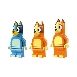 LEGO® 11202 Bluey a rodinný výlet autem na pláž