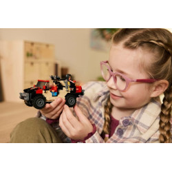 LEGO® 76972 JURASSIC WORLD  Únik před raptorem v terénním autě