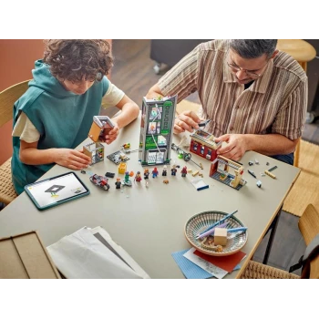 LEGO® 76324 MARVEL Spider-Man vs. Oscorp