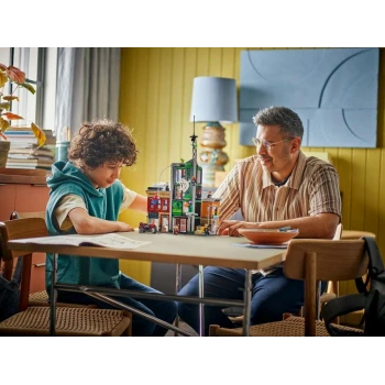 LEGO® 76324 MARVEL Spider-Man vs. Oscorp