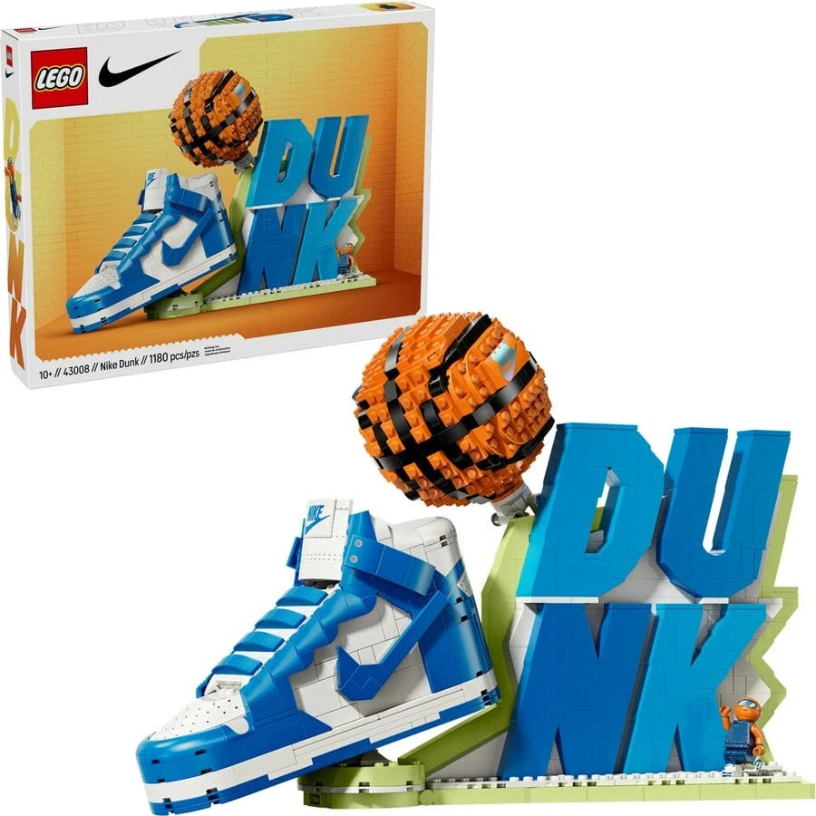 LEGO® 43008 Nike Dunk x LEGO® Set