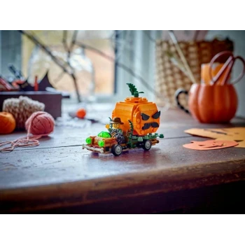 LEGO® 40822 Pick-up s halloweenskými dýněmi